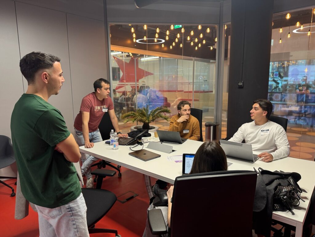 Hackathon-Madrid-27-28-feb-mentor-y-equipo-2